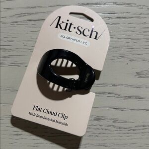 Kitsch Small  Flat Cloud Clip
